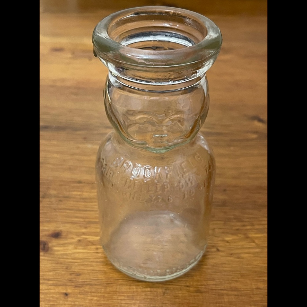 Brookfield Dairy Hellertown, PA Glass Half Pint Milk Bottle 08-30-1941